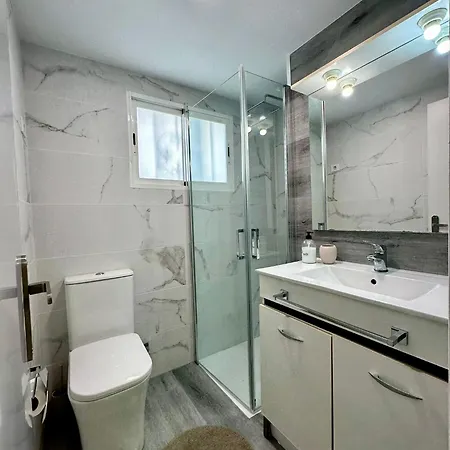 Moderno Wifi Free B * San Bartolomé